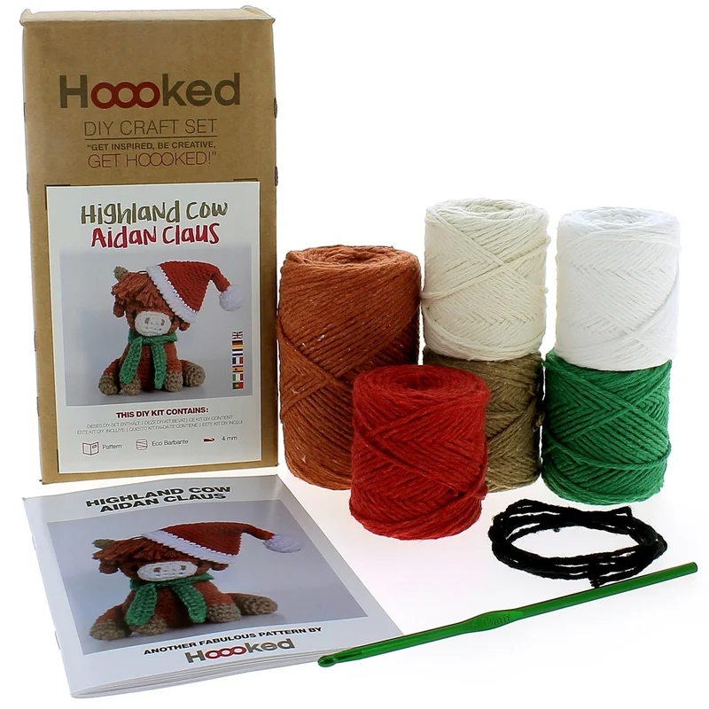 Hoooked DIY kit - Aidan Claus