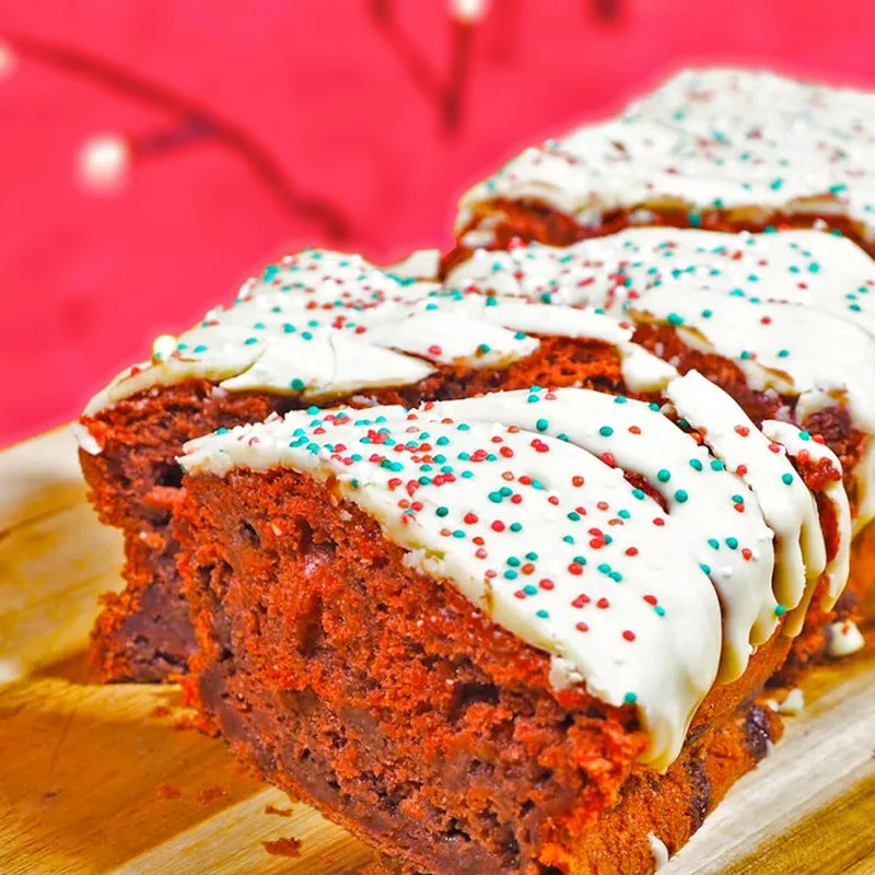 red velvet banana bread