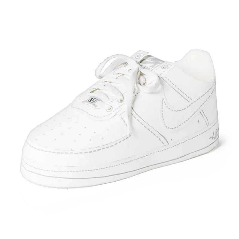een witte sneaker